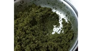سرخ کردن سبزی قورمه سبزی